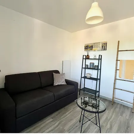 Le Soho Climatise & Grande Pyramide, Parking * La Grande Motte